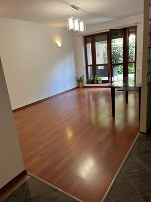 Trzy pokojowe ,z ogródkiem ,2 miejsca parkingowe 70 m² - Photo 1