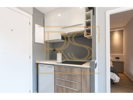 Ático de alquiler en Calle Carretes, El Raval - Photo 4