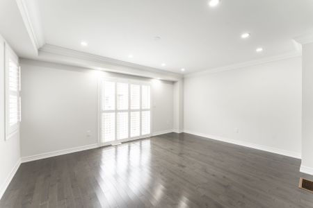 For Lease - 3970 Thomas Alton Boulevard, Burlington, Ontario - Photo 3