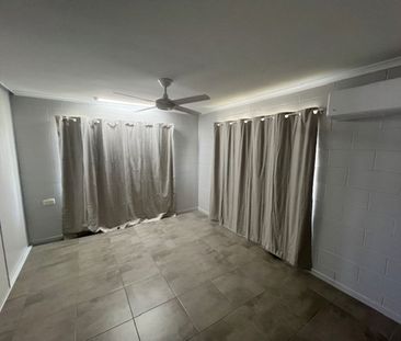 Modern Unit - Photo 6