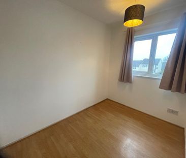 2 bedroom semi-detached house to rent - Photo 3