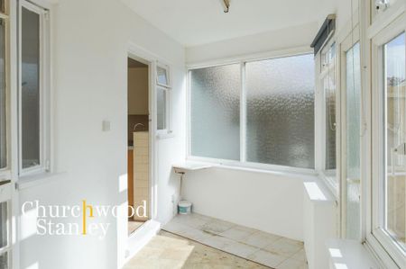 3 bedroom semi-detached house to rent - Photo 5