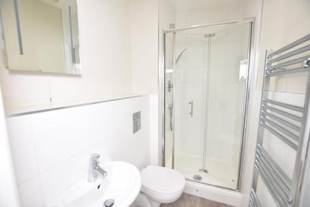 2 bedroom apartment to rent - Photo 5