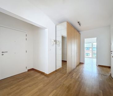 Appartement met twee slaapkamers in Uccle - Photo 3