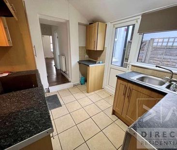 Adelphi Road, Epsom, KT17 - Photo 2