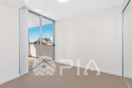 One bedroom Apartment in Parramatta River road - Photo 3