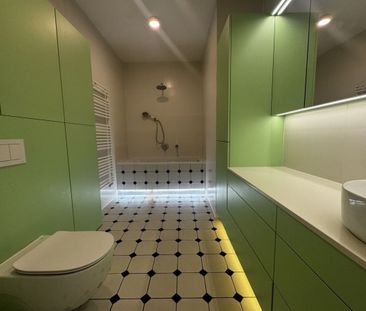 Przestronne 4-pokojowe mieszkanie z loggią i klima 91 m² - Photo 1