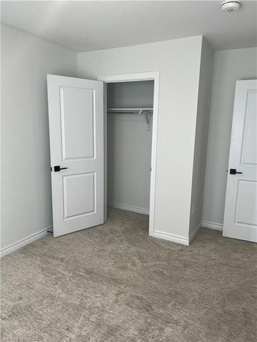 For Lease - 314 Equestrian Way Unit# 33, Cambridge, Ontario - Photo 3