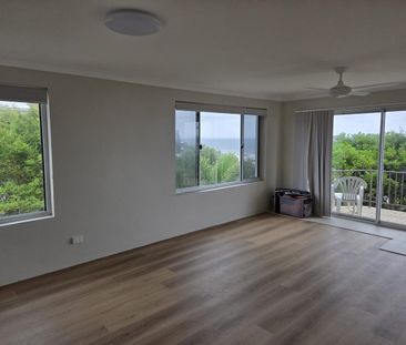 Massive Ocean Views - Sunrise Beach - Photo 2