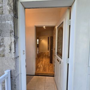 Jolie Logement 4 1/2 Libre, 2eme Etage - Photo 3