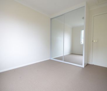Gorgeous 2 Bedroom House - Photo 3