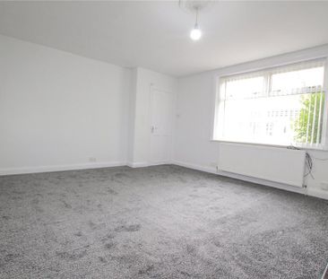4 bedroom terraced house to rent - Photo 2