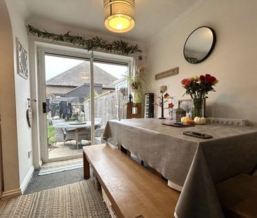 Rosemead, Littlehampton, BN17 3 bedroom end of terrace house to rent - Photo 3