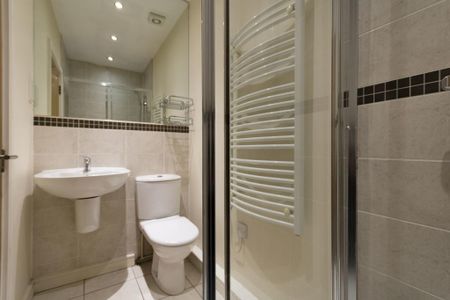 2 bedroom apartment to rent - Photo 5