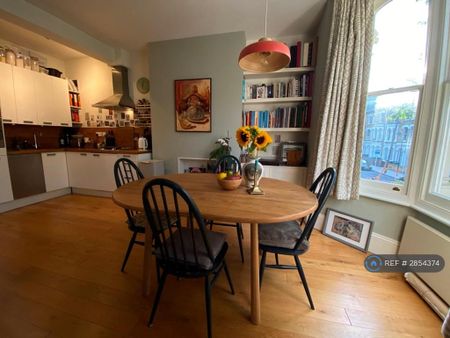 1 bedroom flat to rent - Photo 4