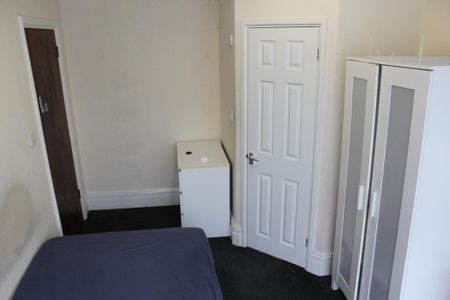 1 bedroom terraced house to rent - Photo 2