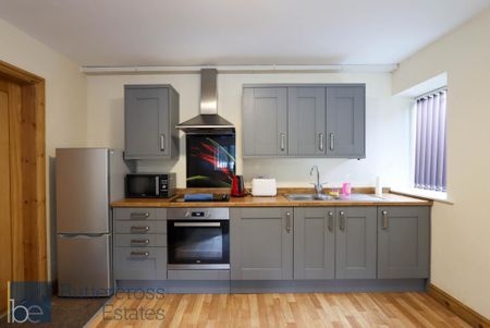 1 bedroom ground floor flat to rent - Photo 5