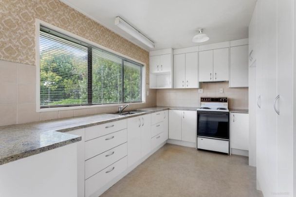 Property Management907 Beach Road, Waiake - House for Rent - Photo 1