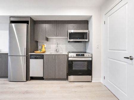 For Lease - 183 William Duncan Road Unit# 1, Toronto, Ontario - Photo 2