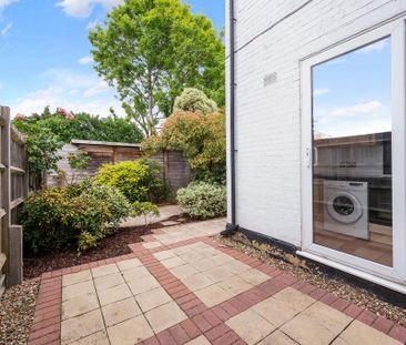 2 bedroom maisonette to rent - Photo 6