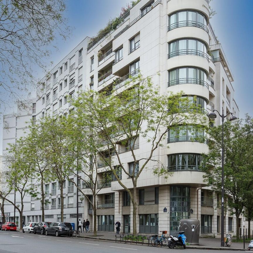 location Appartement T4 DE 91.3m² À PARIS - Photo 1