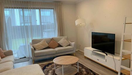 Modern 2-Bedroom Townhouse in Wallaceville - Photo 3