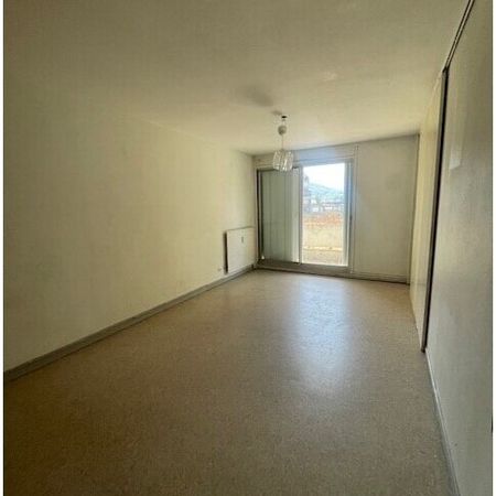 T4 Duplex de 80m² sur la place des geants - Photo 4