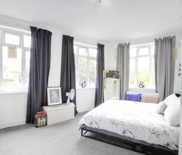 3 bedroom apartment to rent - Photo 2