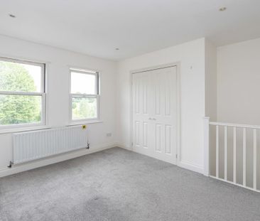 4 bedroom terraced house to rent - Photo 3