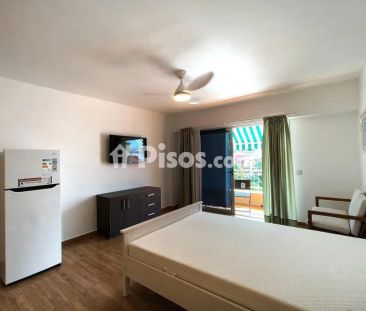 Estudio en alquiler en Calle de la Marina - Photo 1