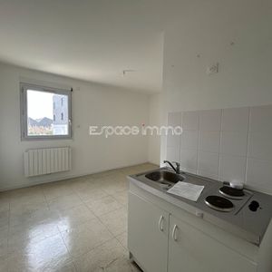 Location Appartement 1 pièce 18m² LE GRAND QUEVILLY 76120 - Photo 3
