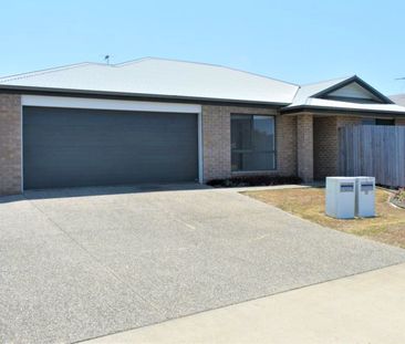 MODERN DUPLEX IN AVALON ESTATE - Photo 5