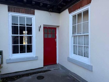 Beech Avenue Shopping Centre, Hull, HU8 - Photo 2