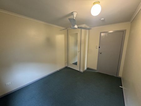 3 Bedroom Home + Study next to GV Health! - Photo 4