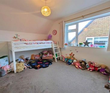 3 Bedroom Semi Detached To Let - Photo 2