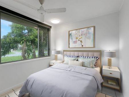 MODERN 3 BEDROOM HOME IN ANNANDALE - Photo 3