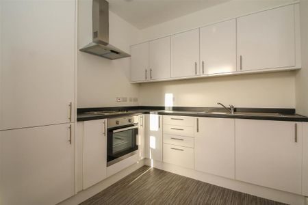 2 bedroom apartment to rent - Photo 4
