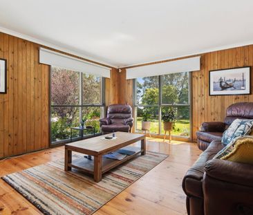 Large Family Home - Photo 2