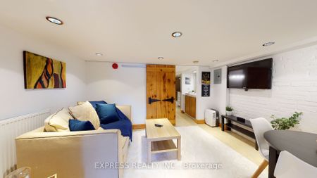 For Lease - 146 Blackthorn Avenue Unit# Lower, Toronto, Ontario - Photo 2