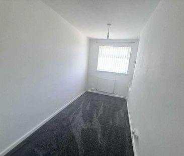 Coronation Drive, Widnes, WA8 - Photo 2