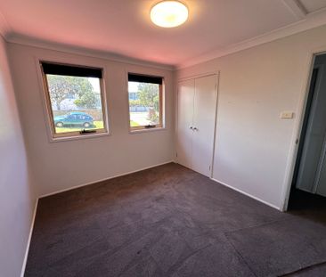 Well Presented Townhouse with Water Views!! - Photo 1