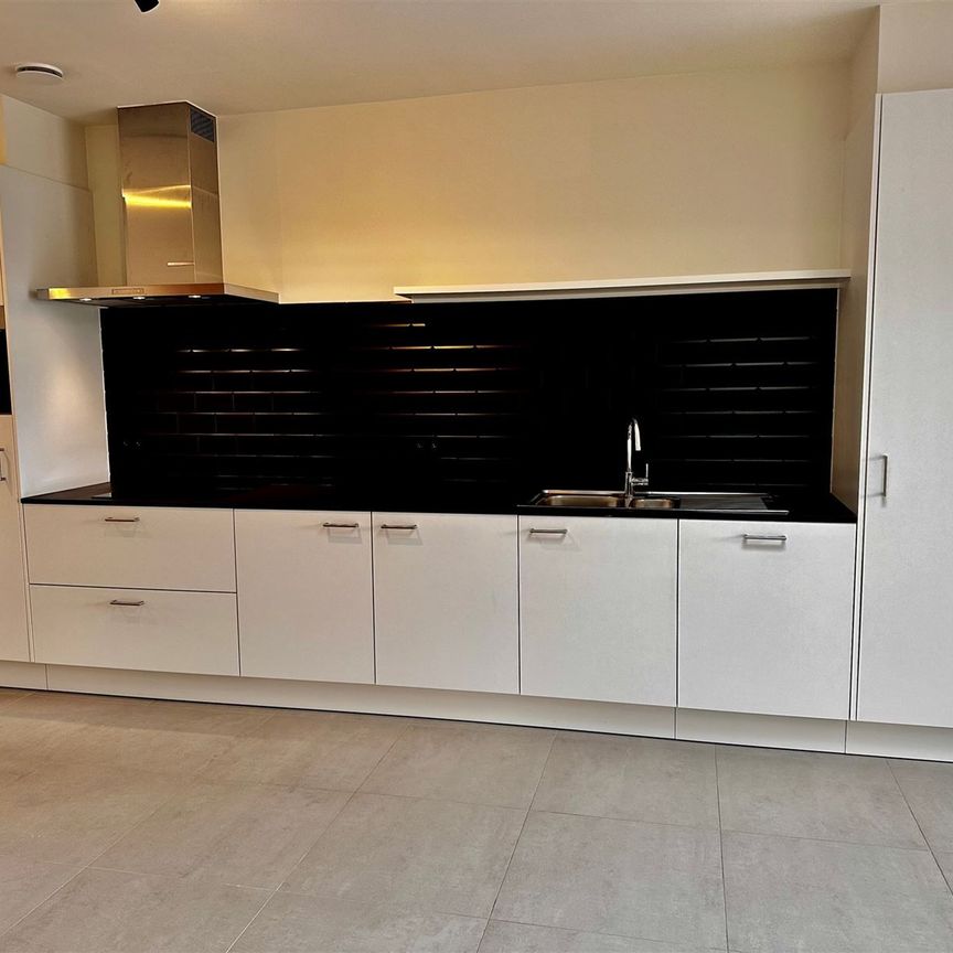Volledig vernieuwde woning - Photo 1