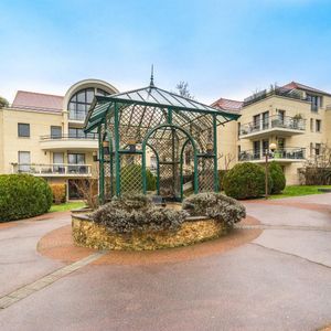 location Appartement T5 DE 111.73m² À SCEAUX - Photo 2