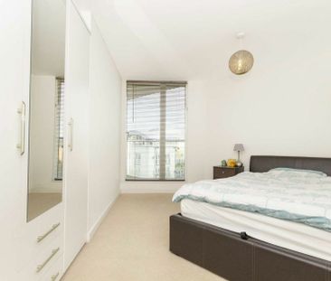 Water Gardens Square - Photo 5