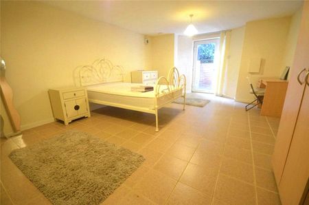 23 Clifton Avenue, Fallowfield, Manchester, Manchester, M14 6UD - Photo 3