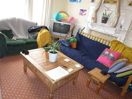 4 bedroom detached house to rent - Photo 1