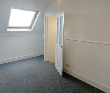 3 bedroom Terraced House to rent - Photo 6