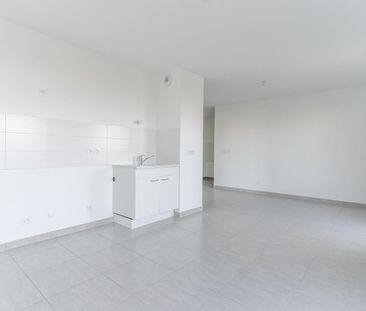 location Appartement F2 DE 45.4m² À MARSEILLE - Photo 2