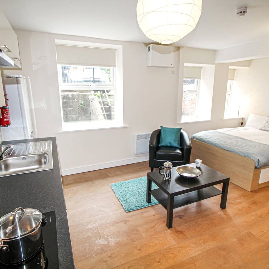 Apt 1, 47-49 East Parade - Photo 1