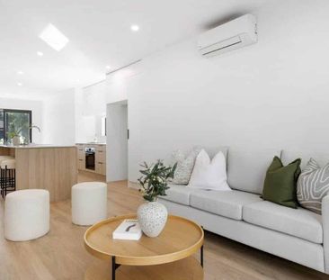 BRAND NEW 4 BEDROOM HOME - Photo 5